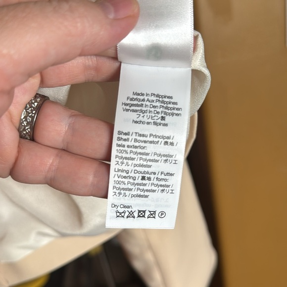 NWOT J. Crew Cropped Blazer in City Crepe Raw Cashew Size 4 - Picture 7 of 11